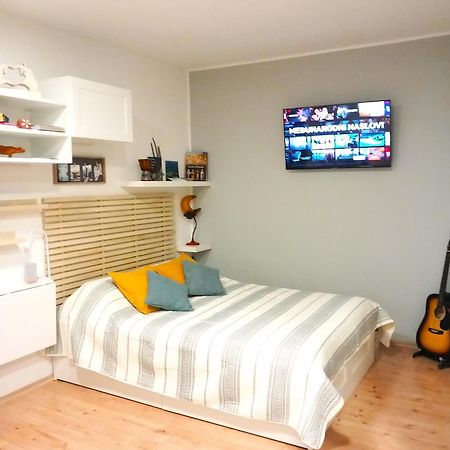 Studio Apartman "Nicole" Pula Buitenkant foto