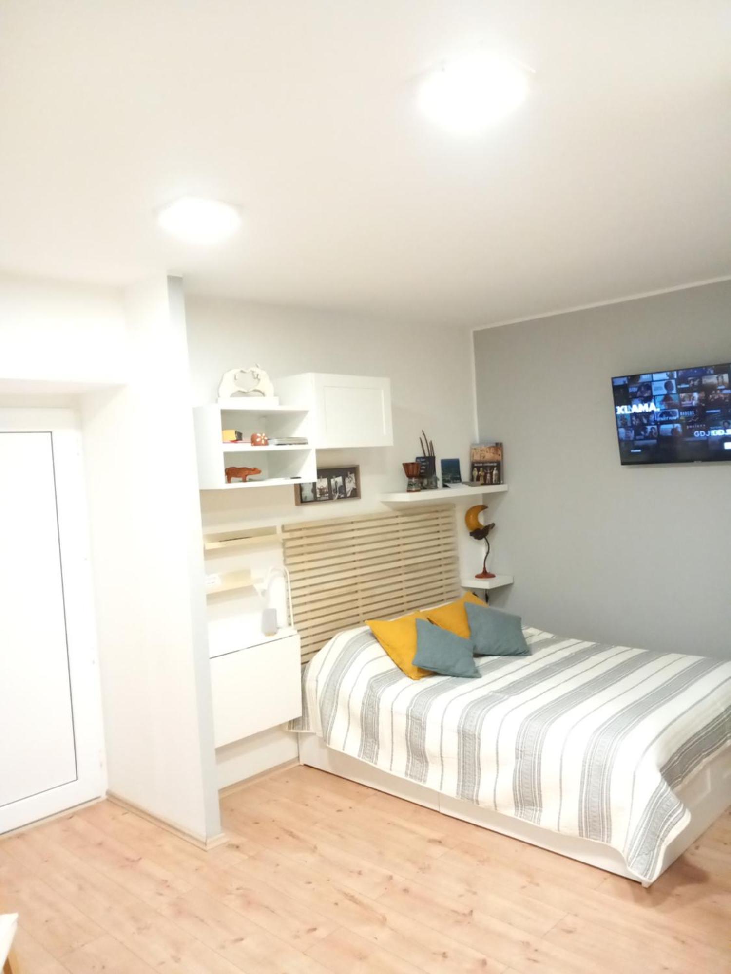 Studio Apartman "Nicole" Pula Buitenkant foto